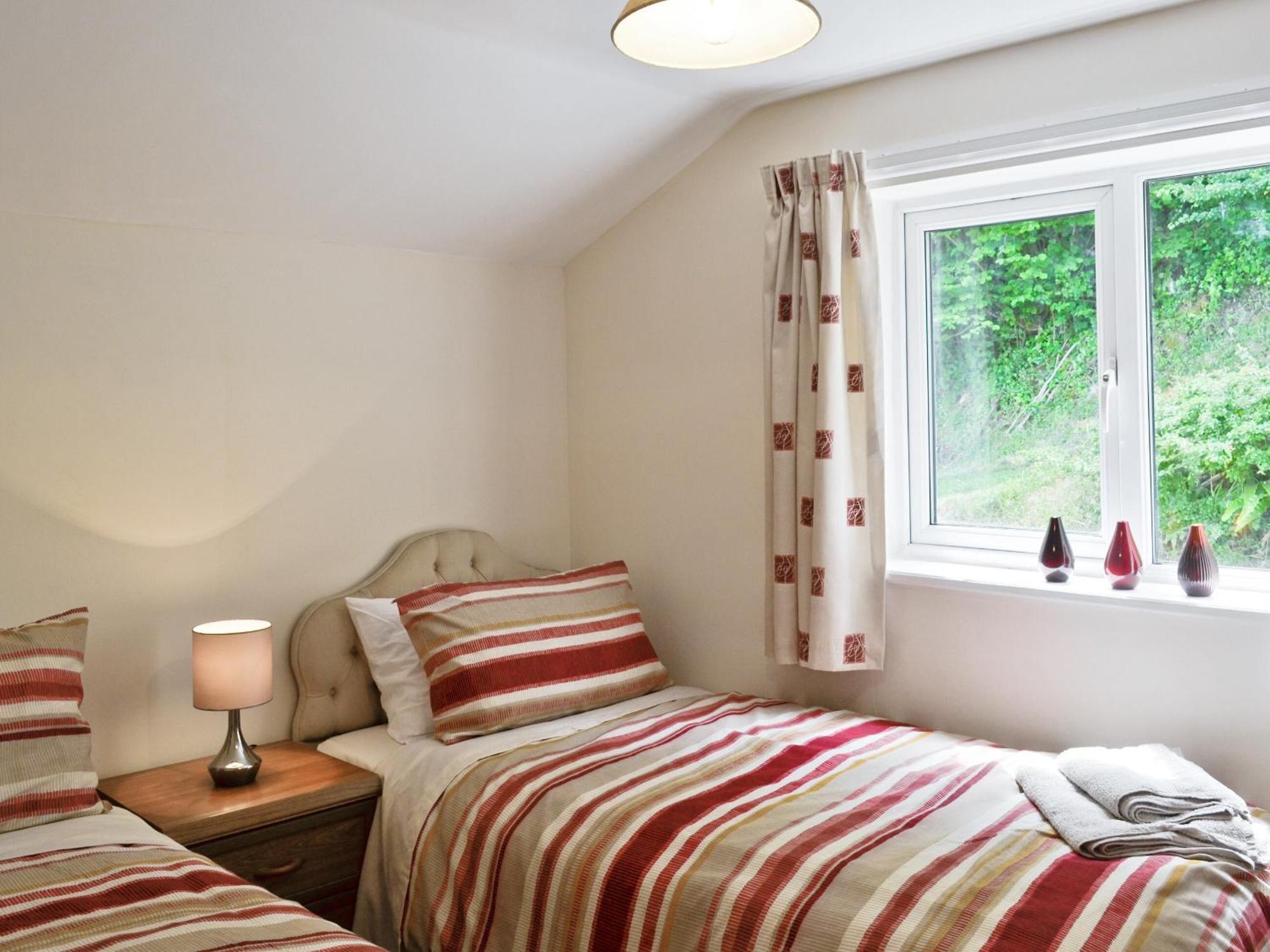 Thornhill Villa Whitchurch  Ngoại thất bức ảnh