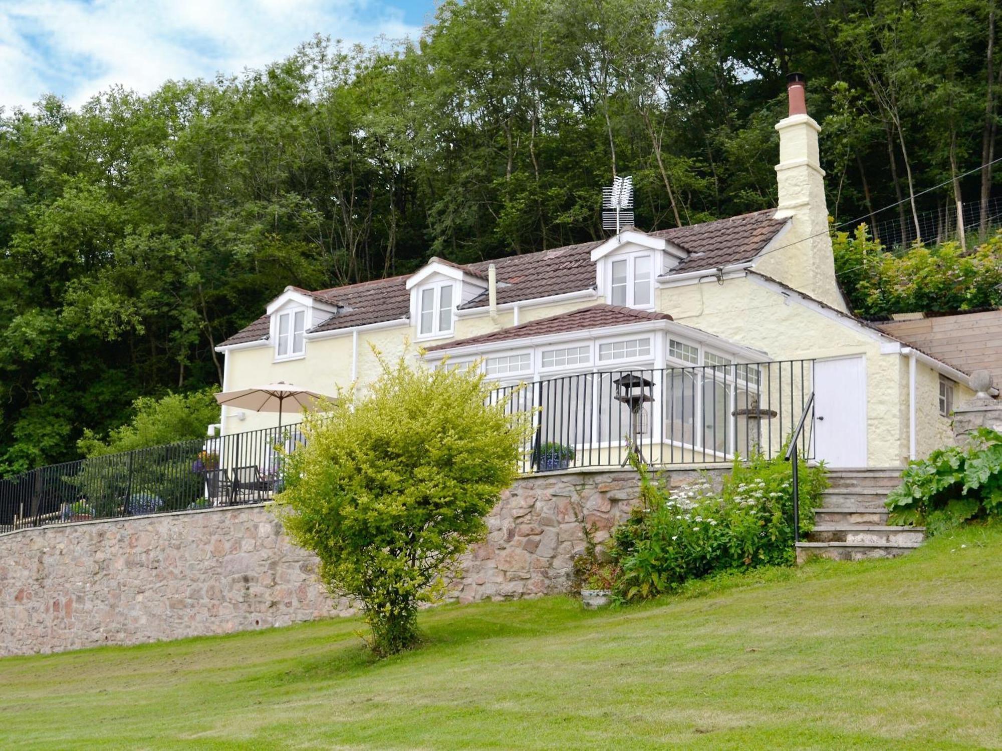Thornhill Villa Whitchurch  Ngoại thất bức ảnh