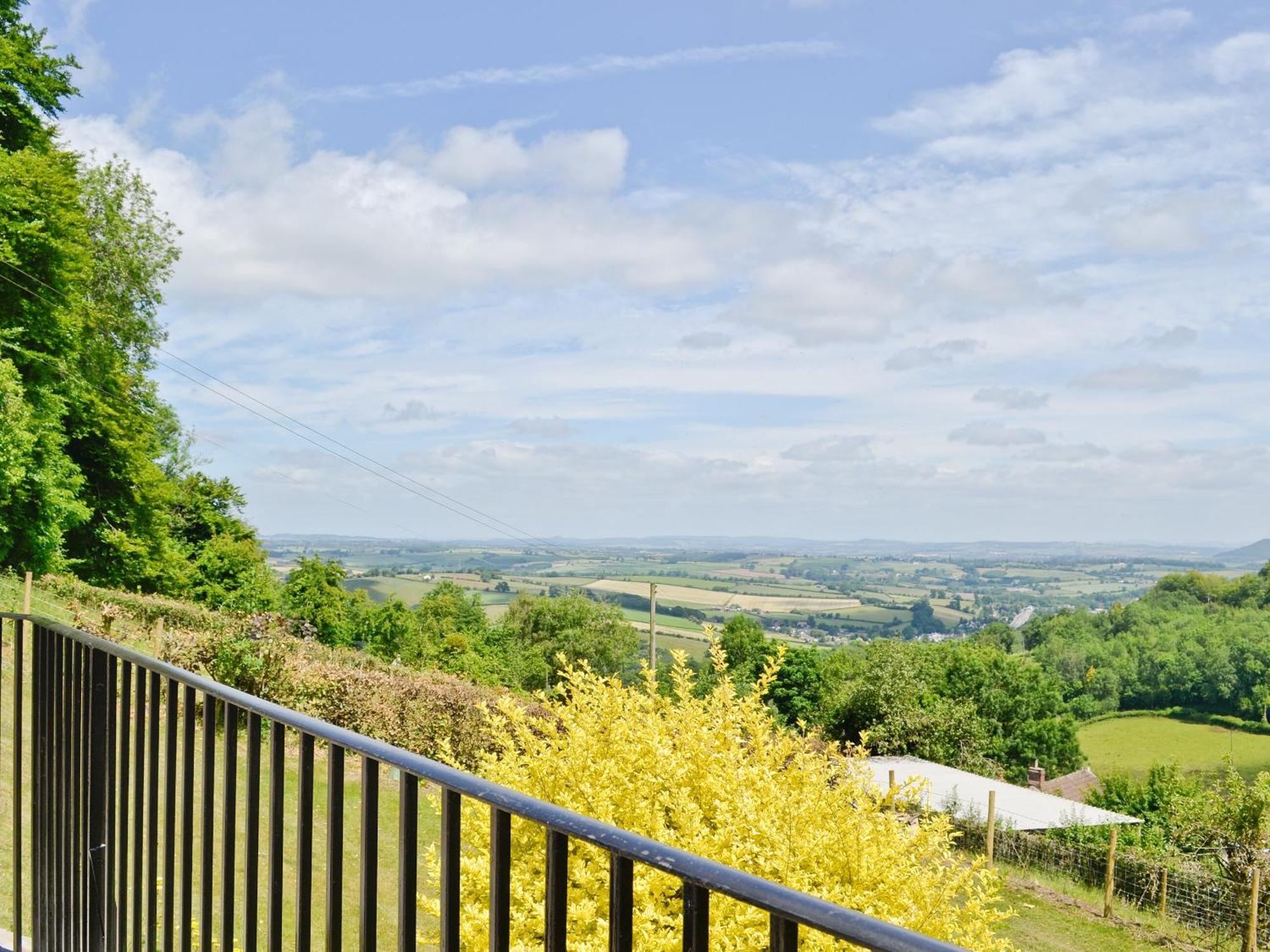 Thornhill Villa Whitchurch  Ngoại thất bức ảnh
